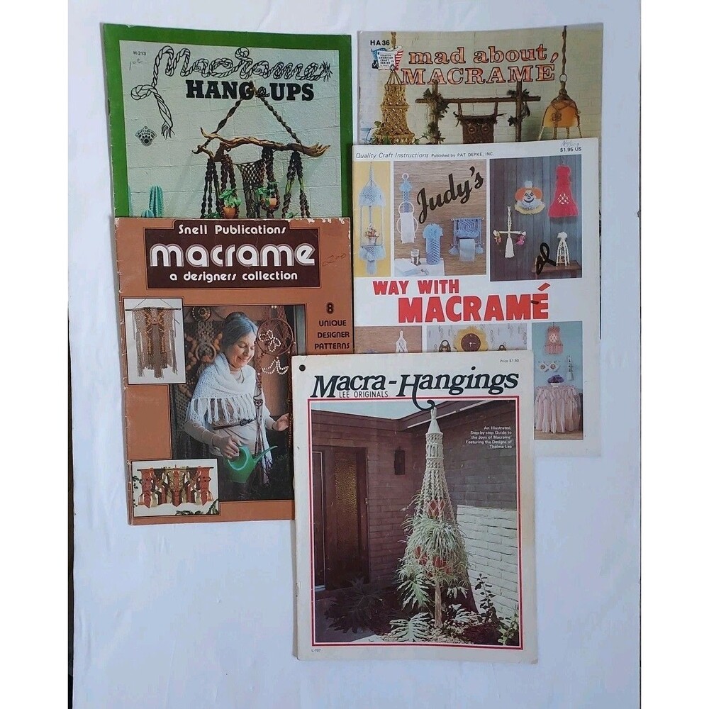 Vintage Lot of 5 Macrame Books and Instruction Pamphlets 1970s